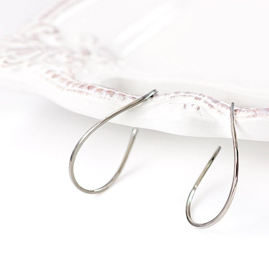 Pt900 ウェーブフープ ピアス_04