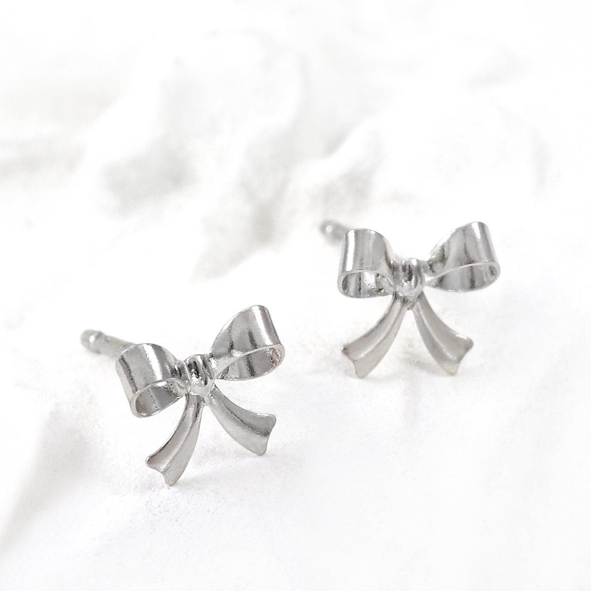 Pt900 リボンモチーフピアス_02