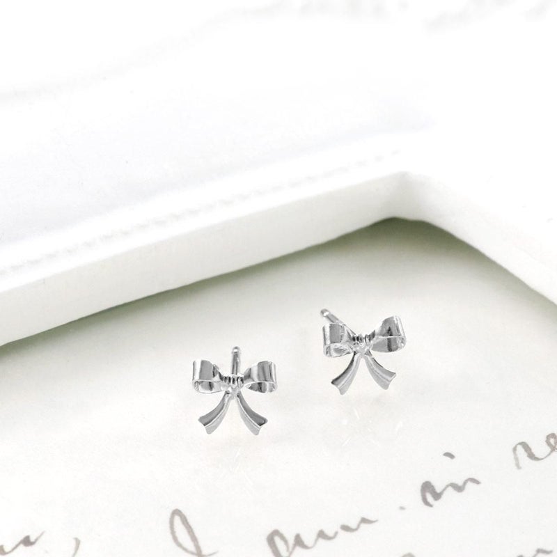 Pt900 リボンモチーフピアス_03