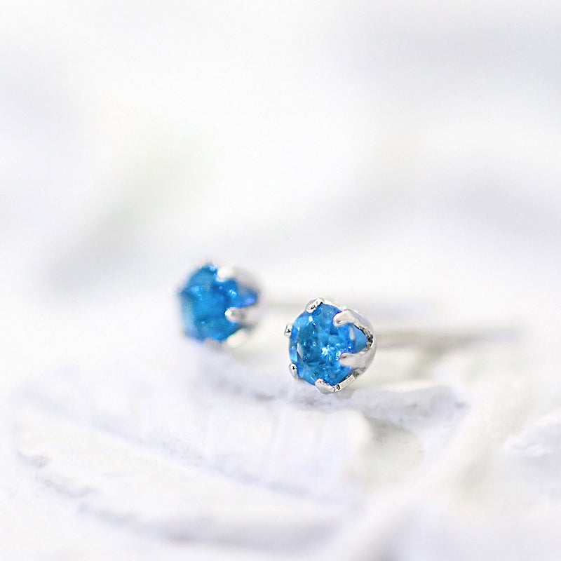 Pt900 アウイナイト ピアス_03