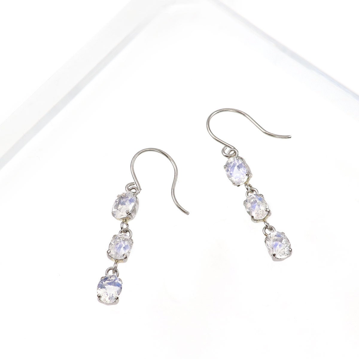 Pt900 ブルームーンストーン フックピアス_02