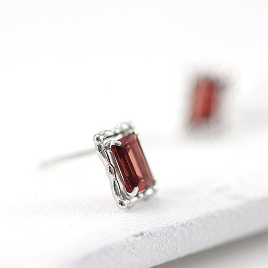 Pt900 ガーネット ピアス_11