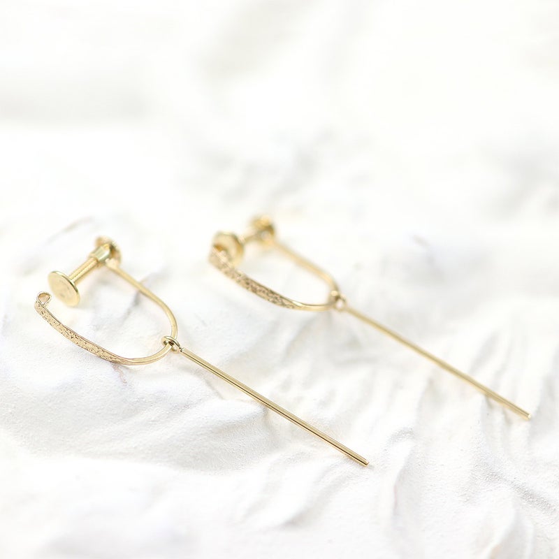 K10YG バー イヤリング_02