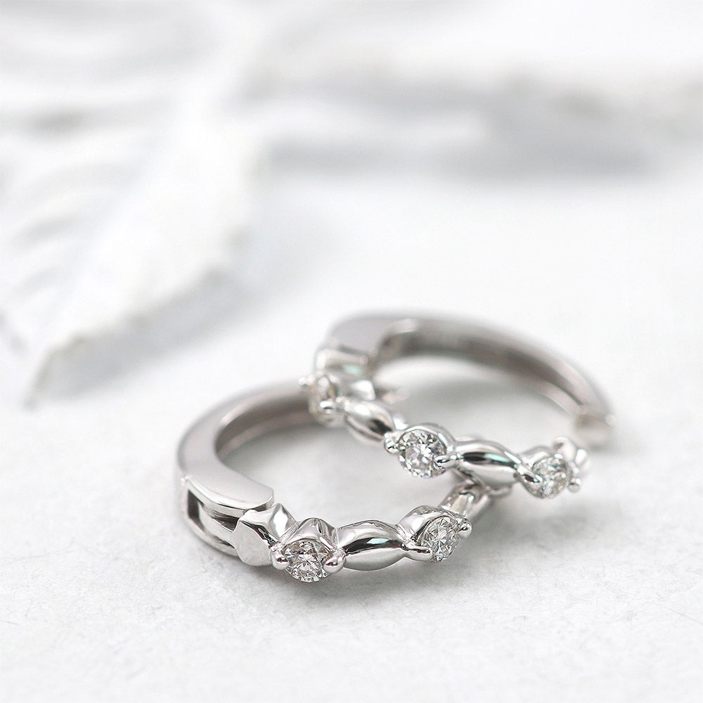 K10WG ダイヤモンド フープ ピアリング_02