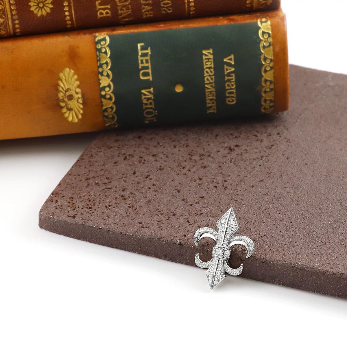 Pt900 百合の紋章 ブローチ_09