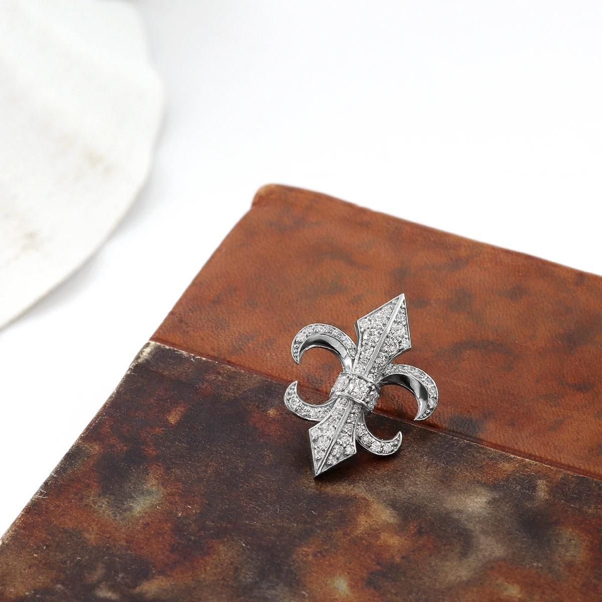 Pt900 百合の紋章 ブローチ_10