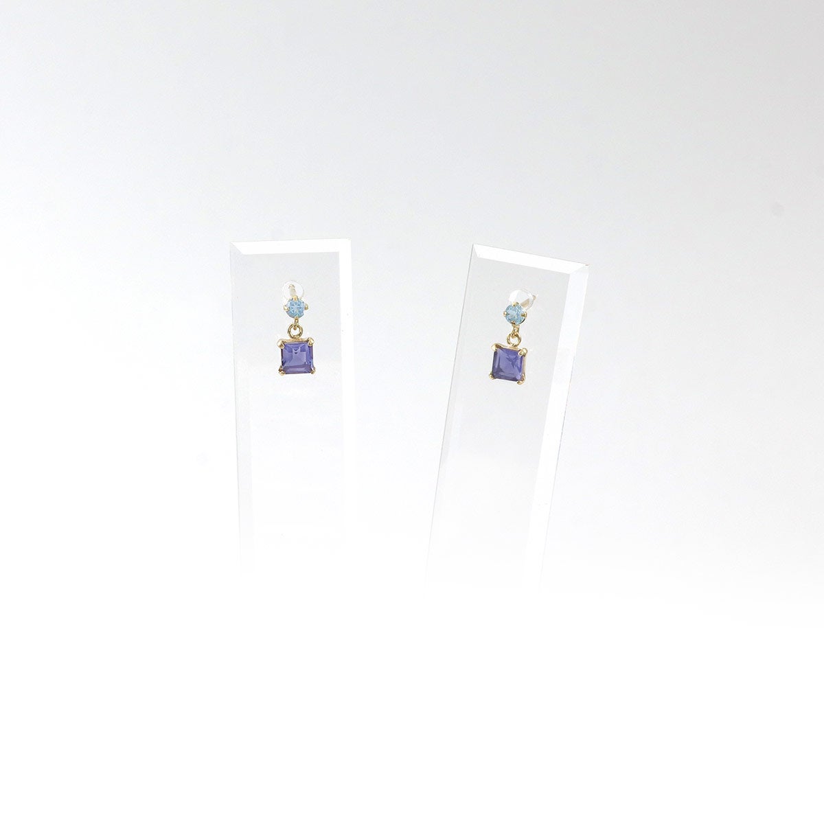 K10YG ブルートパーズ＆アイオライトピアス_10