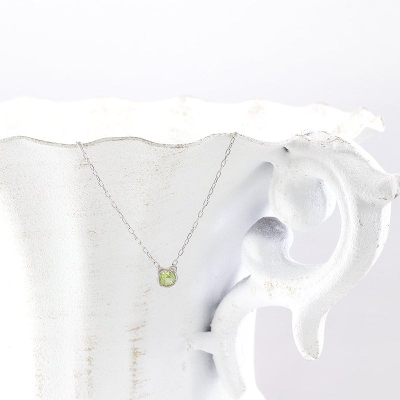 Pt900 ペリドット 猫モチーフネックレス_03