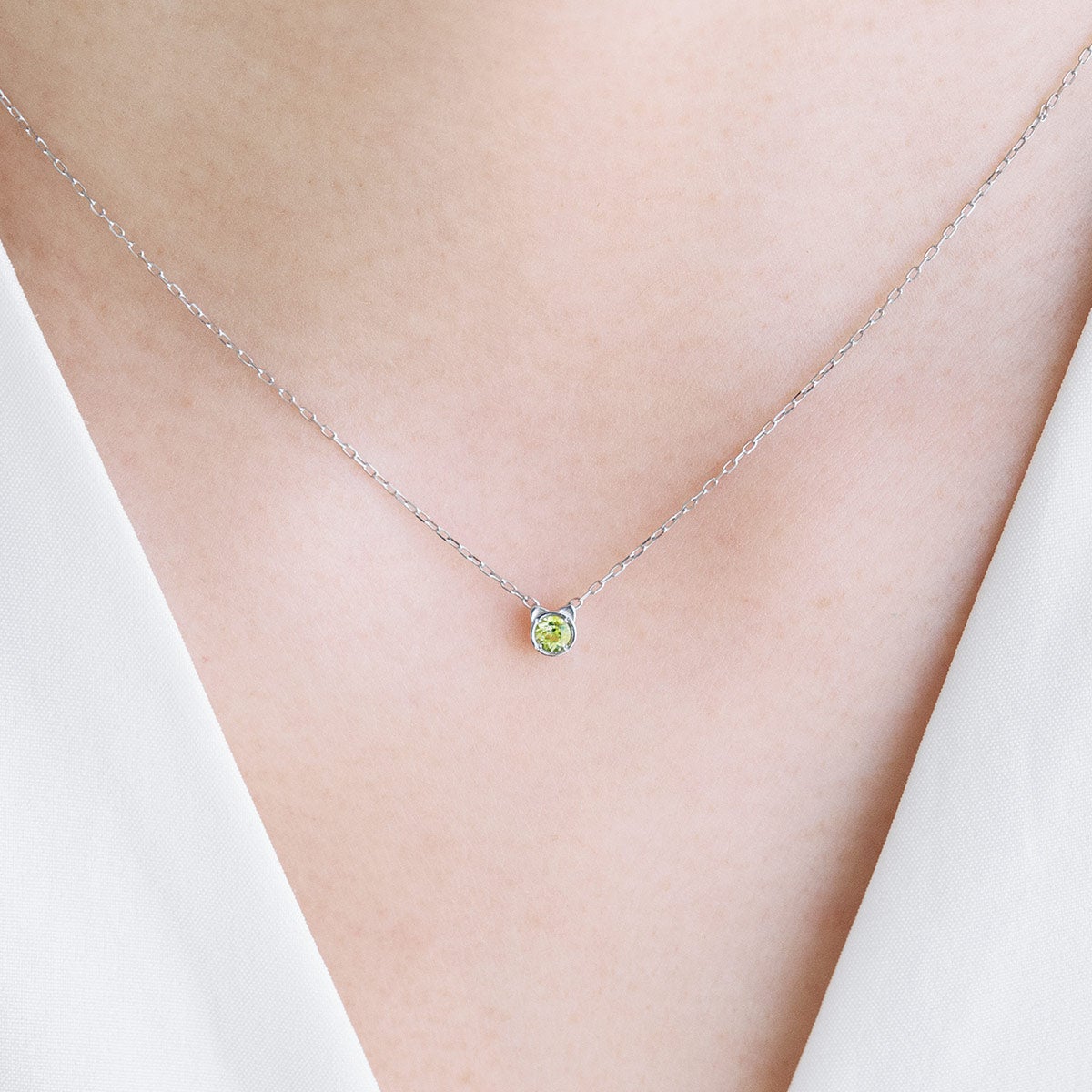 Pt900 ペリドット 猫モチーフネックレス_04