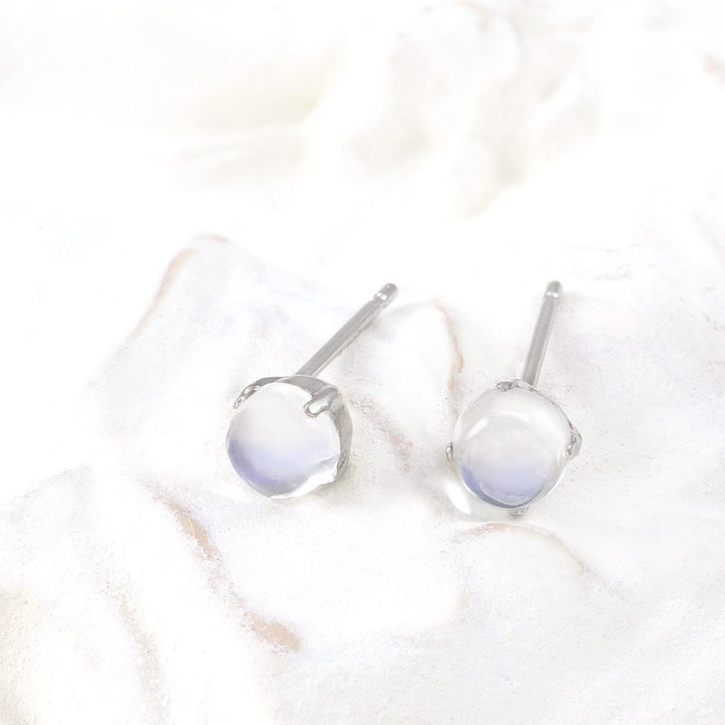 Pt900 ムーンストーン 4mm ピアス