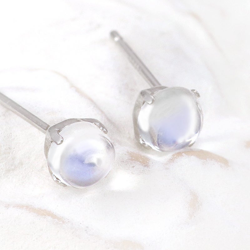 Pt900 ムーンストーン 4mm ピアス